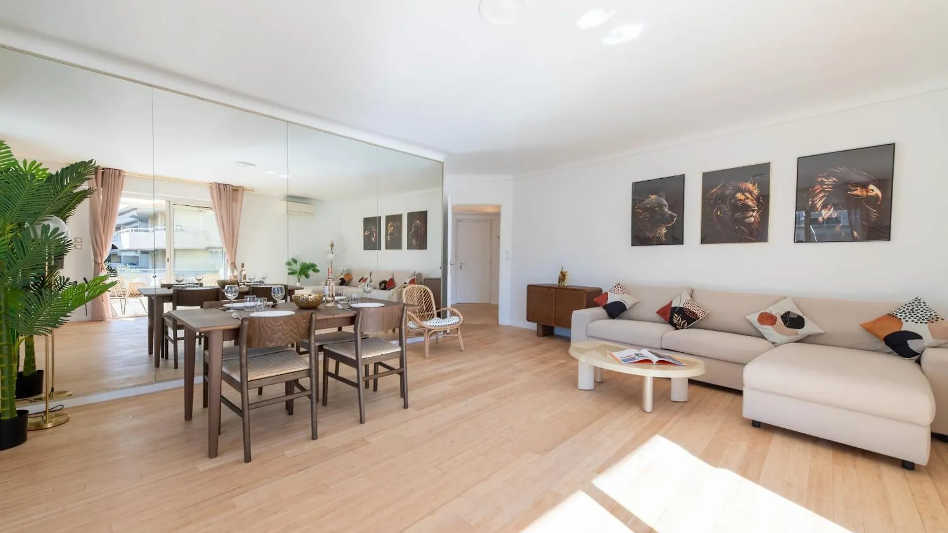 Spacious 2-Br Apartment Walk To Beach & City Center Cannes